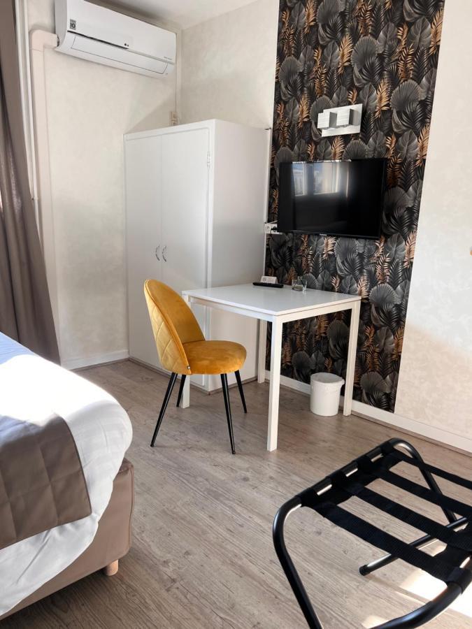 Hotel Alpes Cevennes Guilherand-Granges Exterior foto